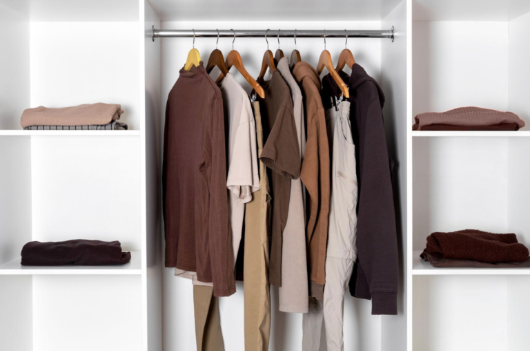 How to Build a Simple Wardrobe